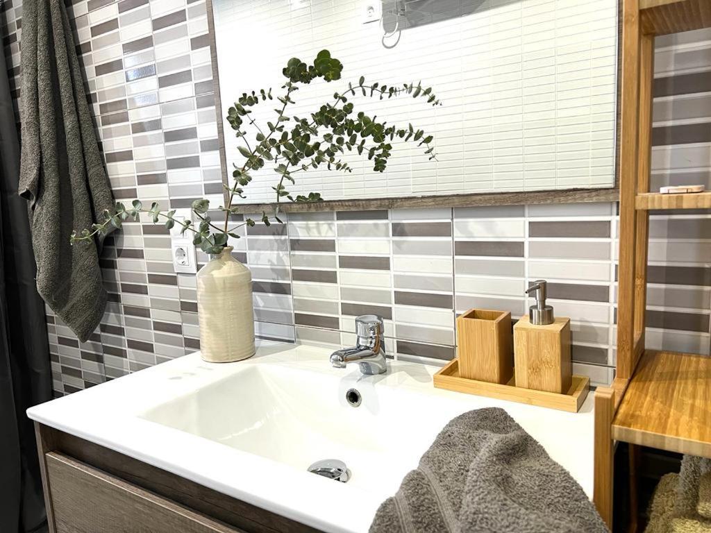 Apartament Acogedor Apartamento Cerca De La Playa Walencja Zewnętrze zdjęcie